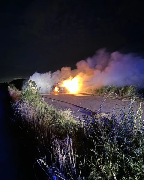 Oldtimer brand volledig uit🚒
