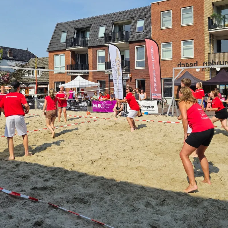 Verkoeling en Beachvolleybal.