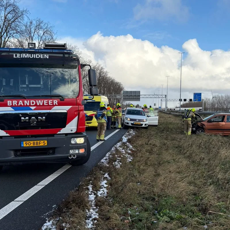 Auto over de kop.